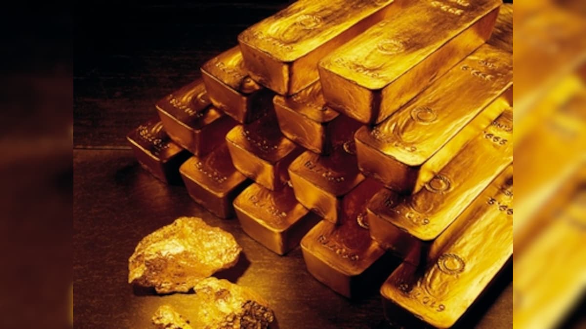 Gold prices at two-week high as dollar weakens on Sino-US trade deal hopes; palladium peaks