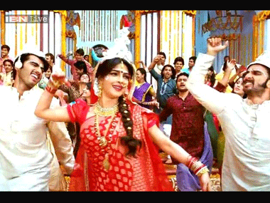 Tollywood against dubbing Hindi films like Gunday in Bengali Tollywood against dubbing Hindi films like Gunday in Bengali