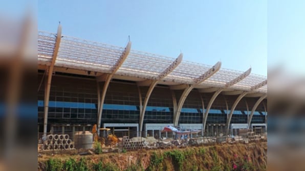 Dabolim airport to operate even after Mopa airport comes up, says Manohar Parikkar