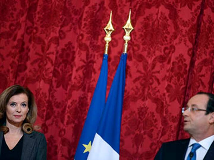 France's Hollande retreats on family policy after protests