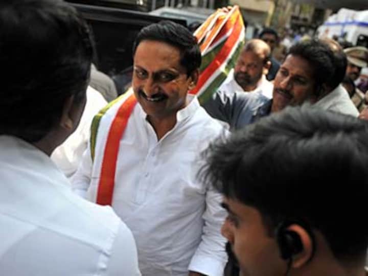 Telangana: Andhra governor accepts Kiran Reddy's resignation