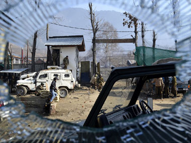 Thousands protest killing of militants in Kashmir's Kupwara Thousands protest killing of militants in Kashmir's Kupwara