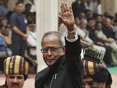 Pranab Mukherjee hands over gas connection to women as free LPG scheme meets half target Pranab Mukherjee hands over gas connection to women as free LPG scheme meets half target