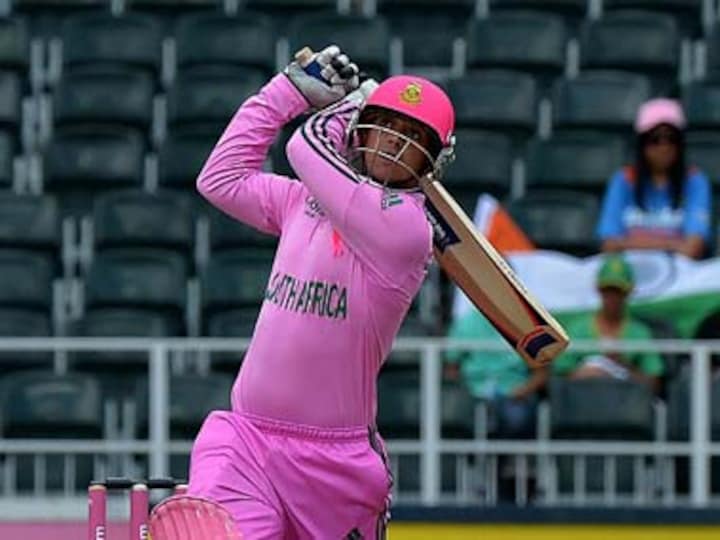 South Africa call-up de Kock as cover for unwell Petersen