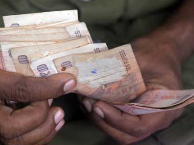 Centre to introduce one billion Rs 10 denomination plastic notes Centre to introduce one billion Rs 10 denomination plastic notes