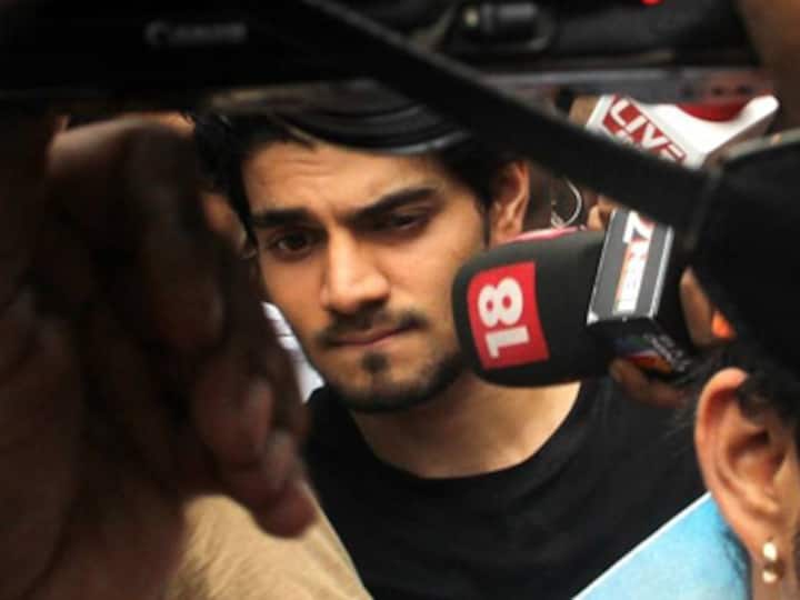 Jiah Khan suicide: Suraj Pancholi appears before court