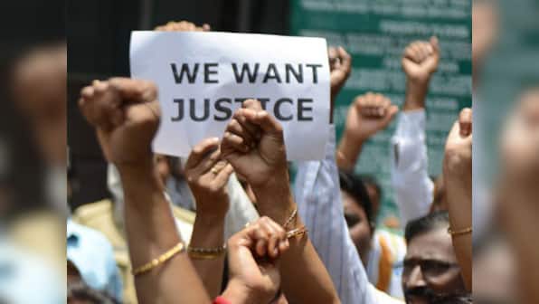 Andhra bifurcation: Seemandhra lawyers to move SC