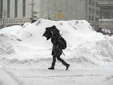 Winter storm leaves 25 dead in US East Coast Winter storm leaves 25 dead in US East Coast