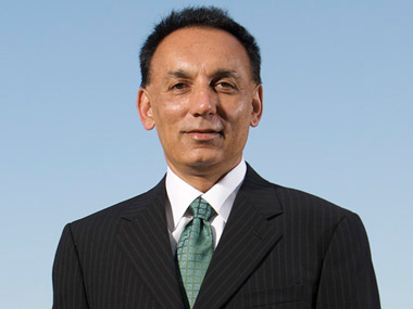 Syntel founder Bharat Desai to fund new entrepreneurship centre at IIT Bombay Syntel founder Bharat Desai to fund new entrepreneurship centre at IIT Bombay