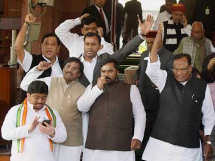 New twist to Telangana drama: Andhra MPs to attempt suicide?