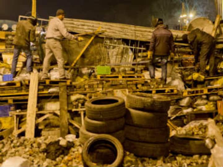 Ukraine: Nearly 101 killed in one week of clashes  Ukraine: Nearly 101 killed in one week of clashes
