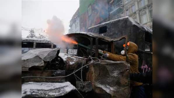 Biden calls Ukraine President to withdraw govt forces in Kiev