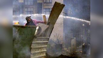 Ukraine President, protest leaders aim to work out truce