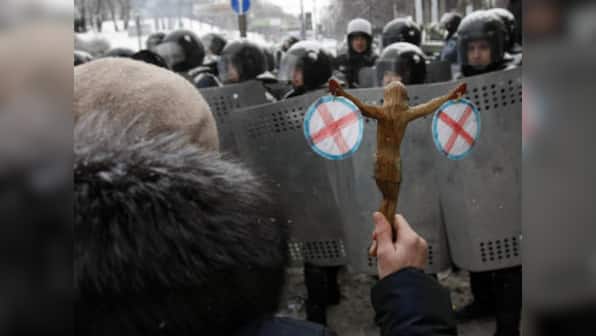 Ukraine: Police say 20 officers wounded by gunfire in Kiev 