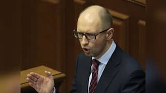 US Vice-Prez Biden calls up Ukraine's new PM, pledges support