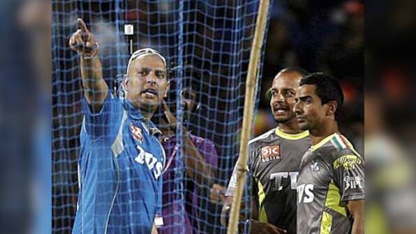 Twitter analyses the IPL 2014 auction in 140 characters 