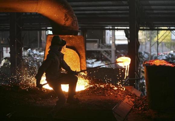 Steelmakers fall on weak China factory PMI Steelmakers fall on weak China factory PMI