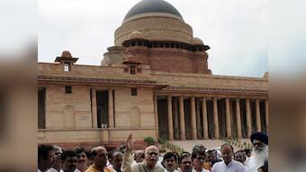 Lok Sabha adjourned till noon after Telangana protests 