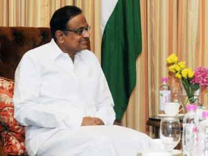 Chidambaram releases Budget Manual in Hindi Chidambaram releases Budget Manual in Hindi