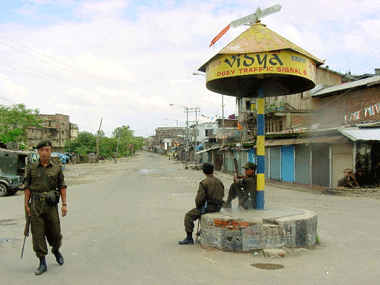 IRB havildar suspended for beating up journalist in Manipur IRB havildar suspended for beating up journalist in Manipur