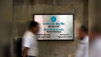 SBI's Rs 5,000 minimum balance rule may face govt resistance, but then why spare private, foreign banks ?