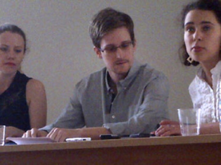 Snowden calls for international deal on data surveillance