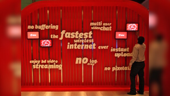 Airtel offers a combo pack of Rs 3,999, gives 300 GB and unlimited local and STD calls for 360 days