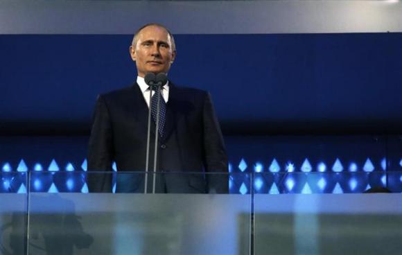 Warning shots fired to turn monitors back from Crimea Warning shots fired to turn monitors back from Crimea