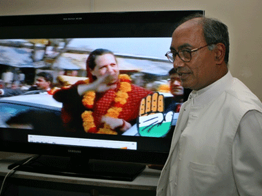 Mixed reaction within Cong as Sharif accepts Modi's invite Mixed reaction within Cong as Sharif accepts Modi's invite