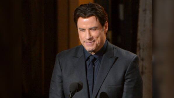 John Travolta apologises to Idina Menzel for mis-pronouncing her name