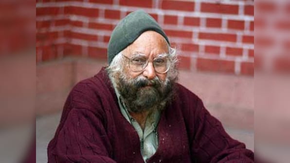 Official at Bhopal railway station objects to Khushwant Singh novel as 'obscene', has it removed from book stall