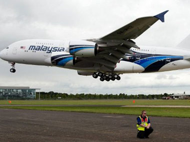 MH370 crash: China demands Malaysia provide satellite data MH370 crash: China demands Malaysia provide satellite data