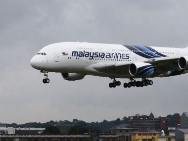 Beijing bound Malaysia Airlines plane with 239 people missing Beijing bound Malaysia Airlines plane with 239 people missing