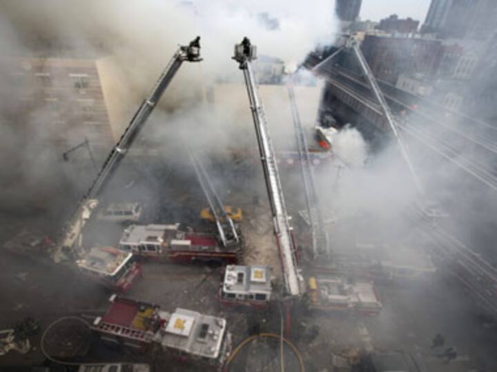New York explosion: Rescuers search rubble 