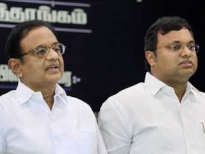 Aircel Maxis case: P Chidambaram, son Karti get protection from arrest till 8 March