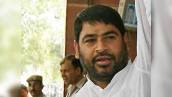 Sadhu Yadav to contest sister Rabri Devi at Saran LS seat