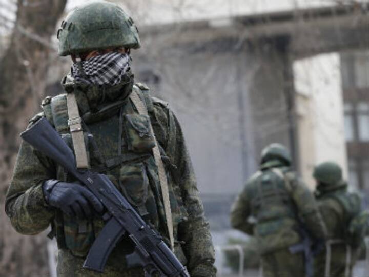 Russia has sent in thousands of extra troops in Crimea, says Ukraine