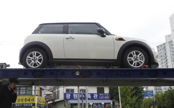 BMW to recall over 10,000 cars in China for software malfunction BMW to recall over 10,000 cars in China for software malfunction