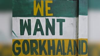 Gorkhaland protests: Agitators burn down two government offices after West Bengal govt decides to withdraw army