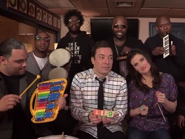 Watch: Idina Menzel sing Let It Go with Jimmy Fallon, The Roots Watch: Idina Menzel sing Let It Go with Jimmy Fallon, The Roots