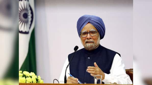 Kam bola, kaam bola: PM Manmohan lists UPA achievements on Twitter  