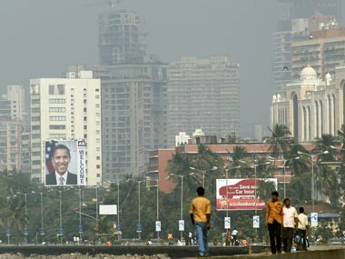 IT raids Hiranandani offices in Mumbai, other cities on tax evasion charges IT raids Hiranandani offices in Mumbai, other cities on tax evasion charges