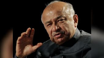 AAP-BJP clashes: Delhi L-G Najeeb Jung meets Shinde