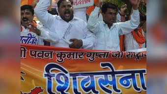 Shiv Sena candidate's wife among 18 booked for clashing with MNS men