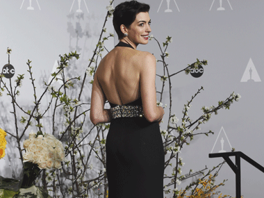 Anne Hathaway reveals that she was slightly drunk at the Oscars Anne Hathaway reveals that she was slightly drunk at the Oscars