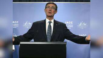 Search area for MH370 jet proves too deep for submarine