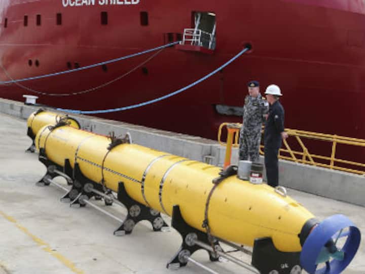Why MH370 search will have to rely on robot submarines Why MH370 search will have to rely on robot submarines