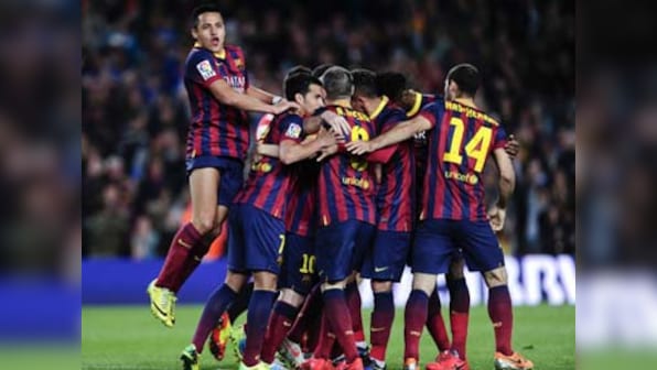 Lionel Messi winner keeps Barcelona in La Liga title hunt