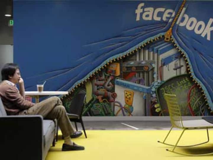 Muzaffarnagar: Hindu youth booked for anti-Islam comment on Facebook Muzaffarnagar: Hindu youth booked for anti-Islam comment on Facebook