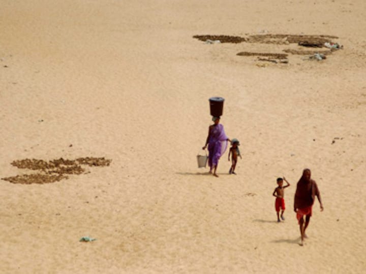 141 dead as heatwave hits Sindh province in Pakistan